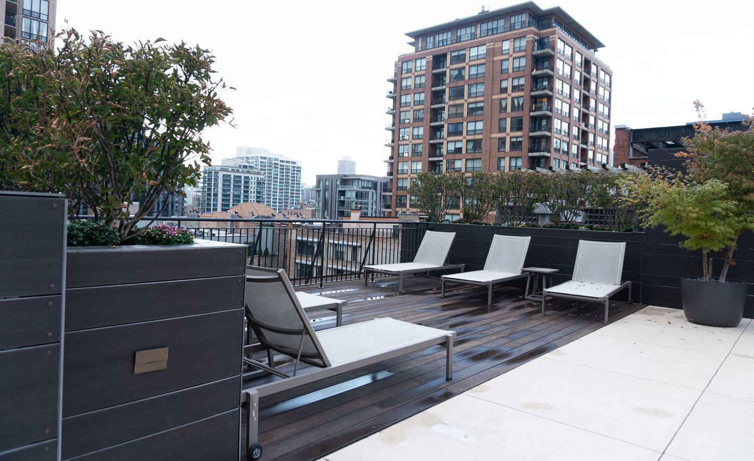 411 W Ontario Street Unit: 405