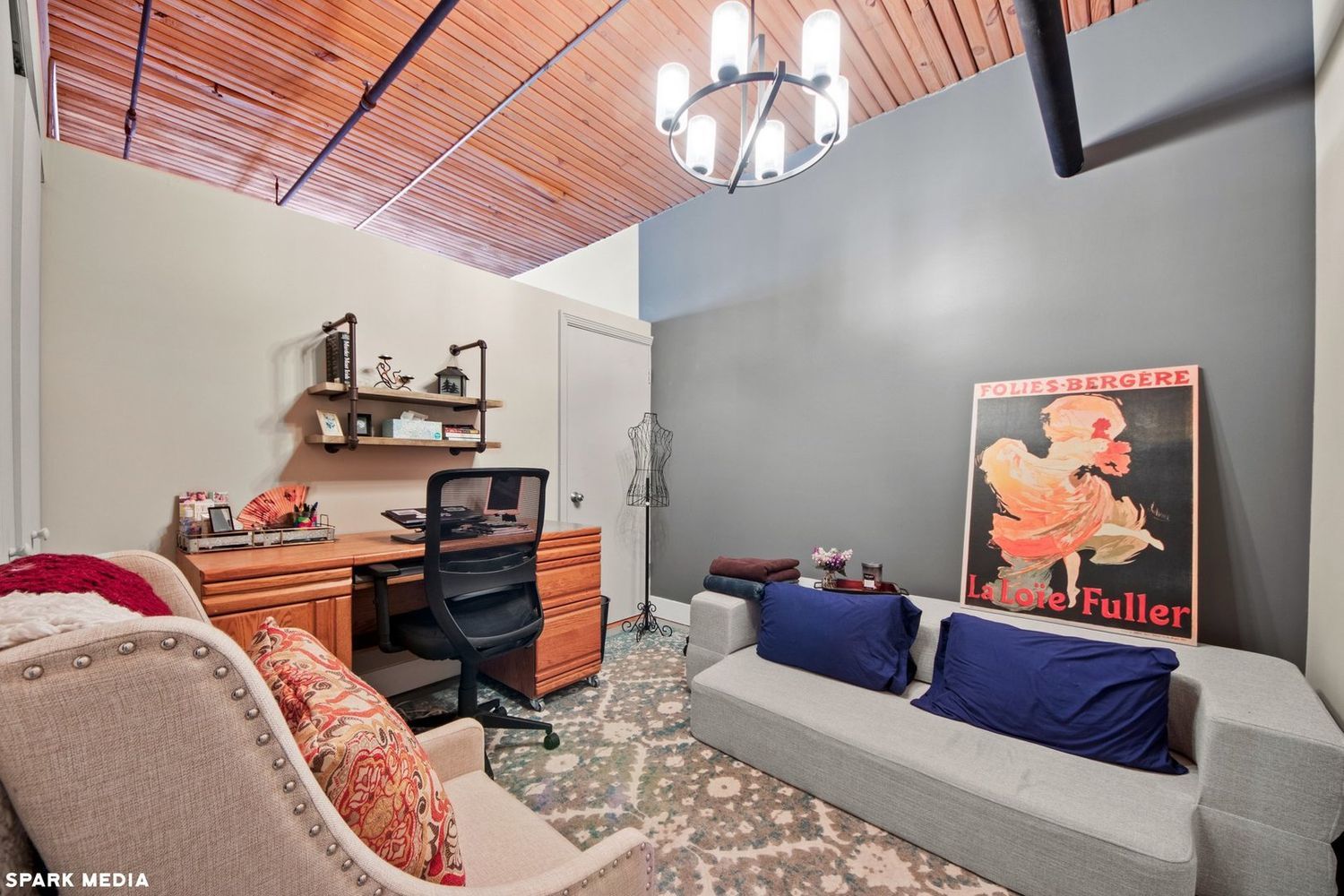 411 W Ontario Street Unit: 405