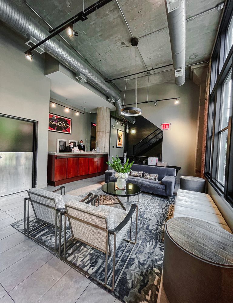 411 W Ontario Street Unit: 405