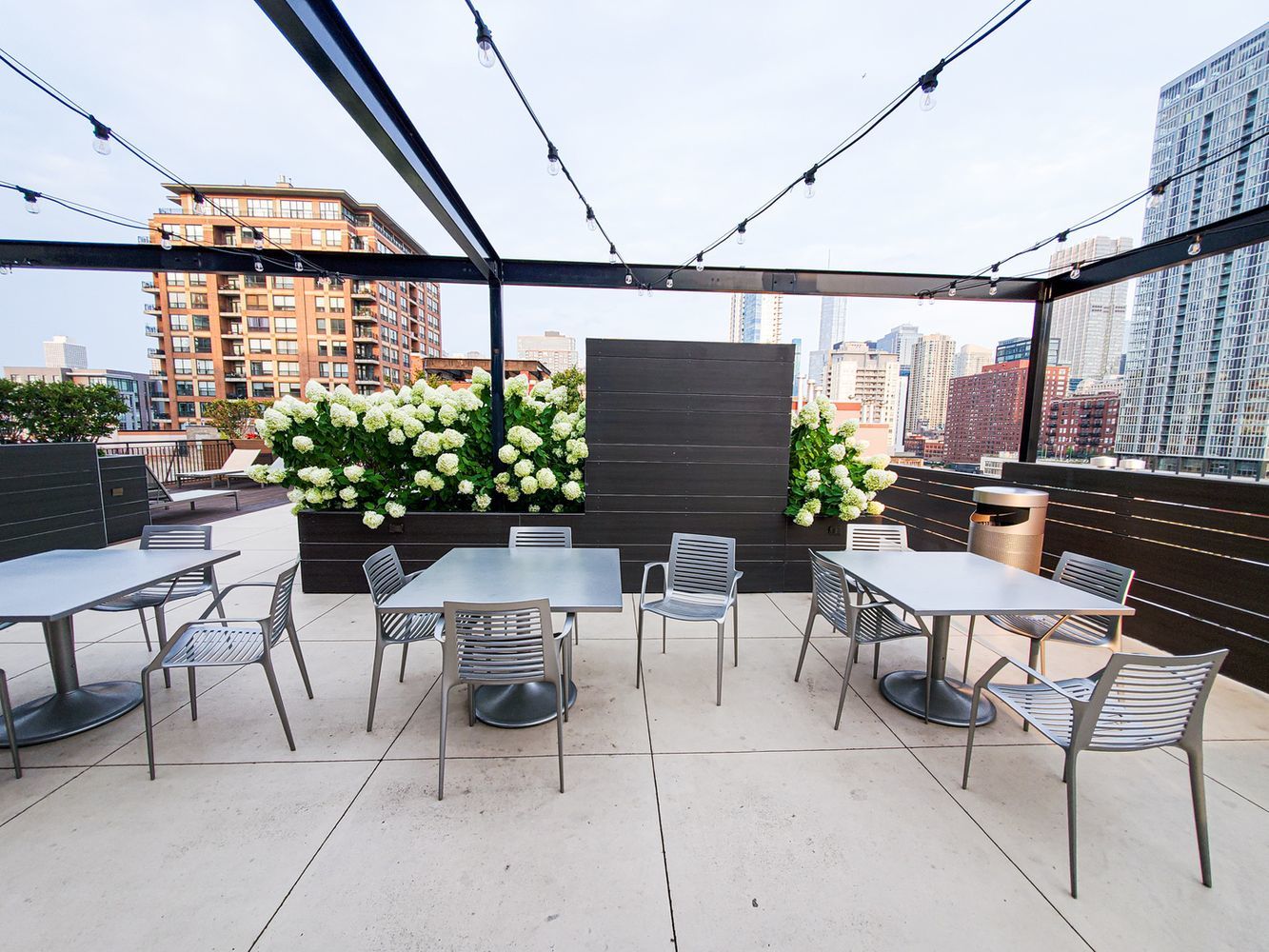 411 W Ontario Street Unit: 405