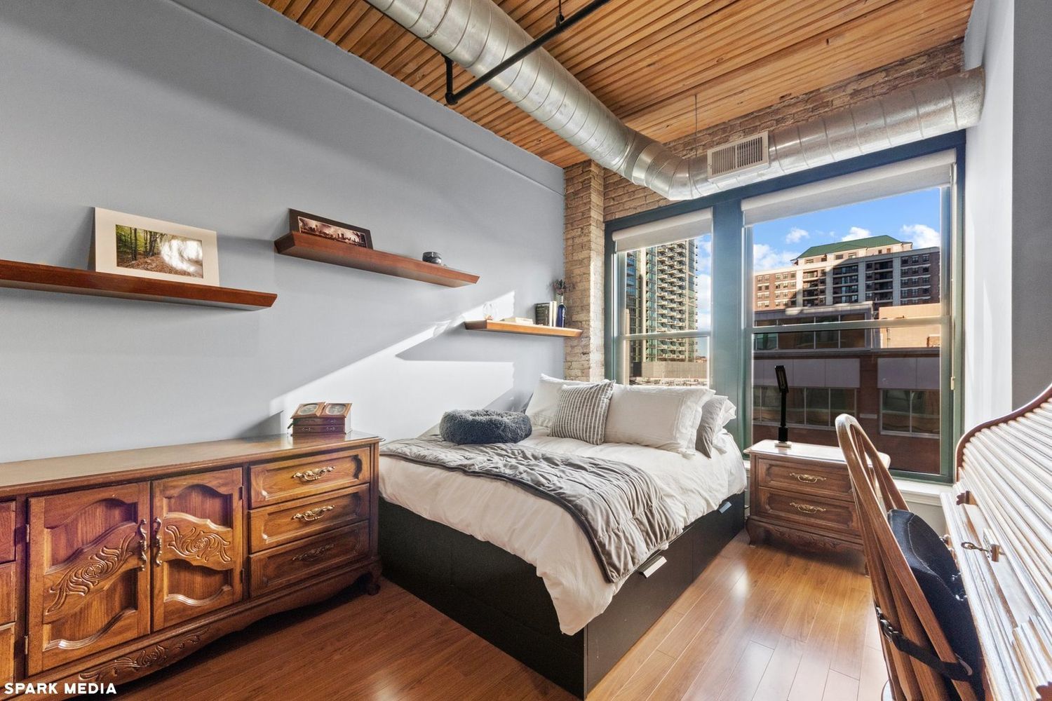 411 W Ontario Street Unit: 405