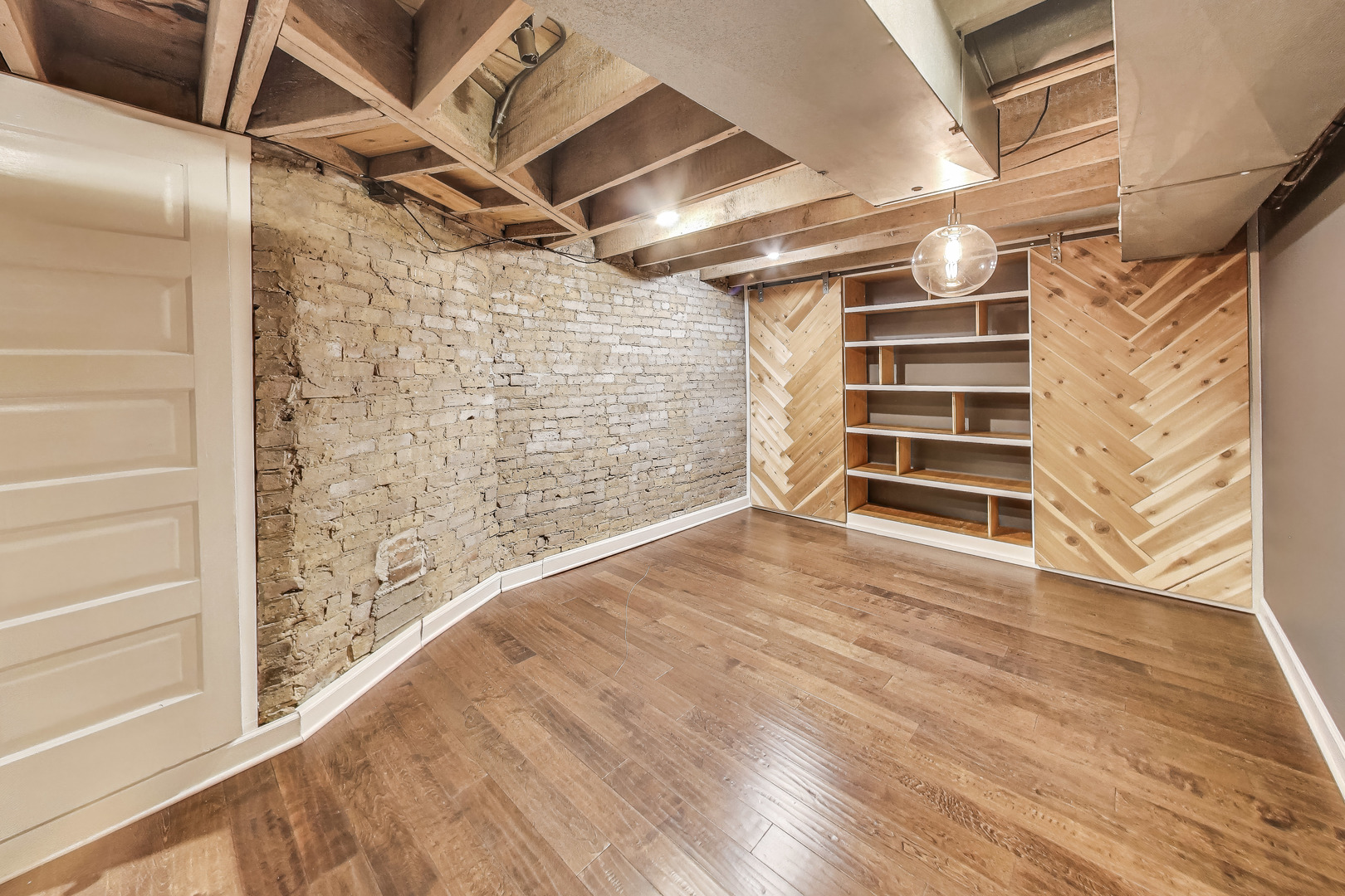 1142 W Schubert Avenue Unit: 3