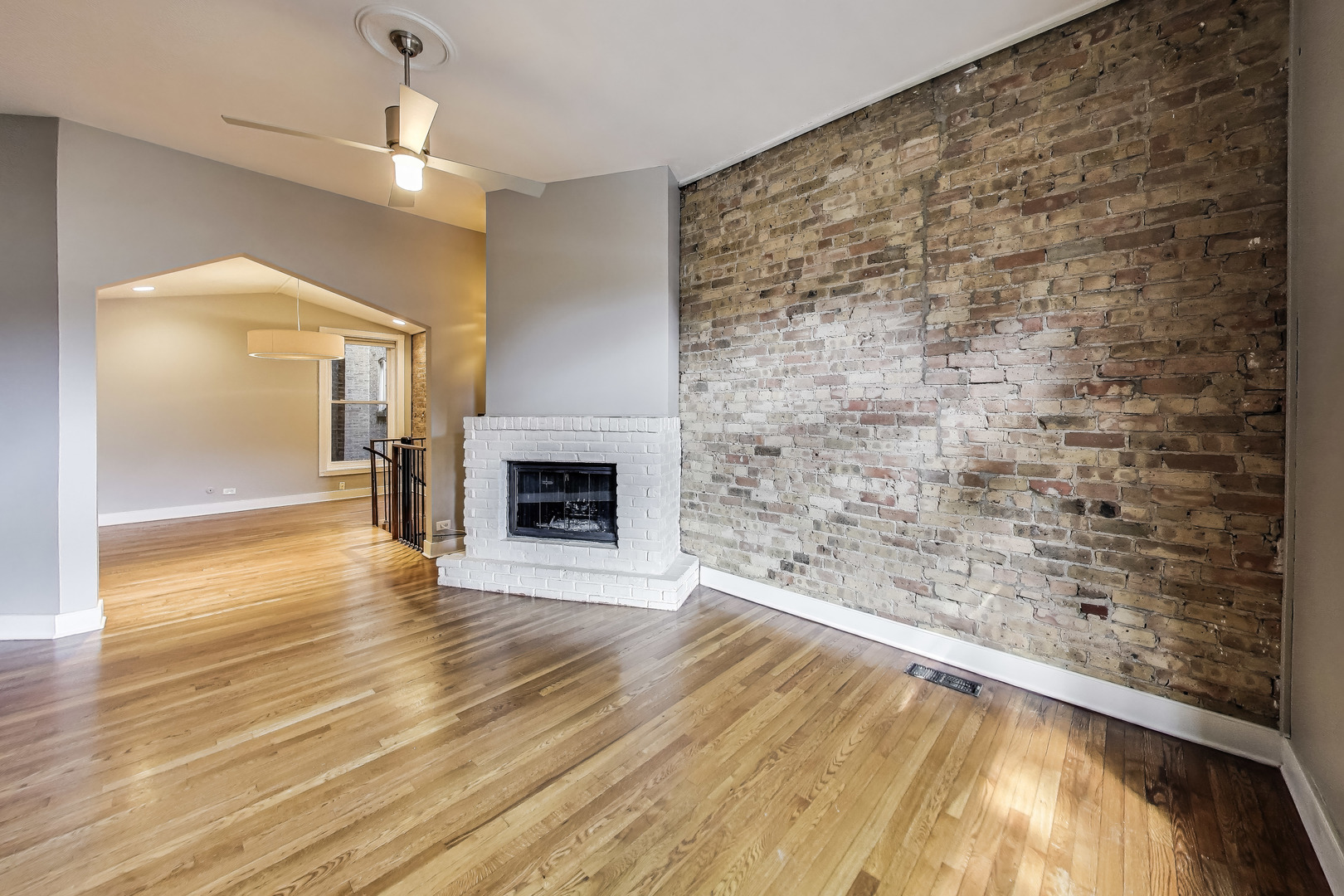 1142 W Schubert Avenue Unit: 3