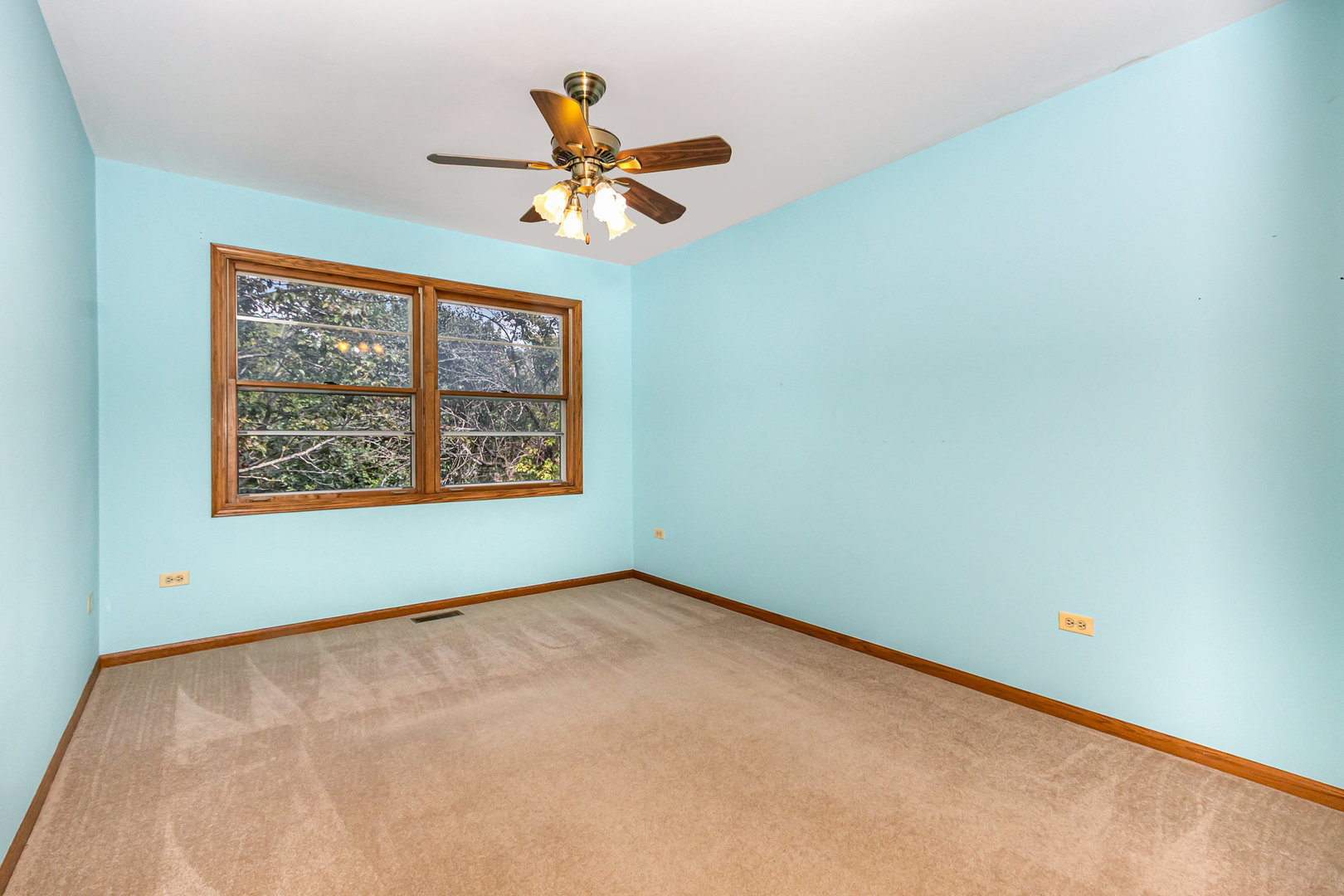 13910 Green Valley Drive