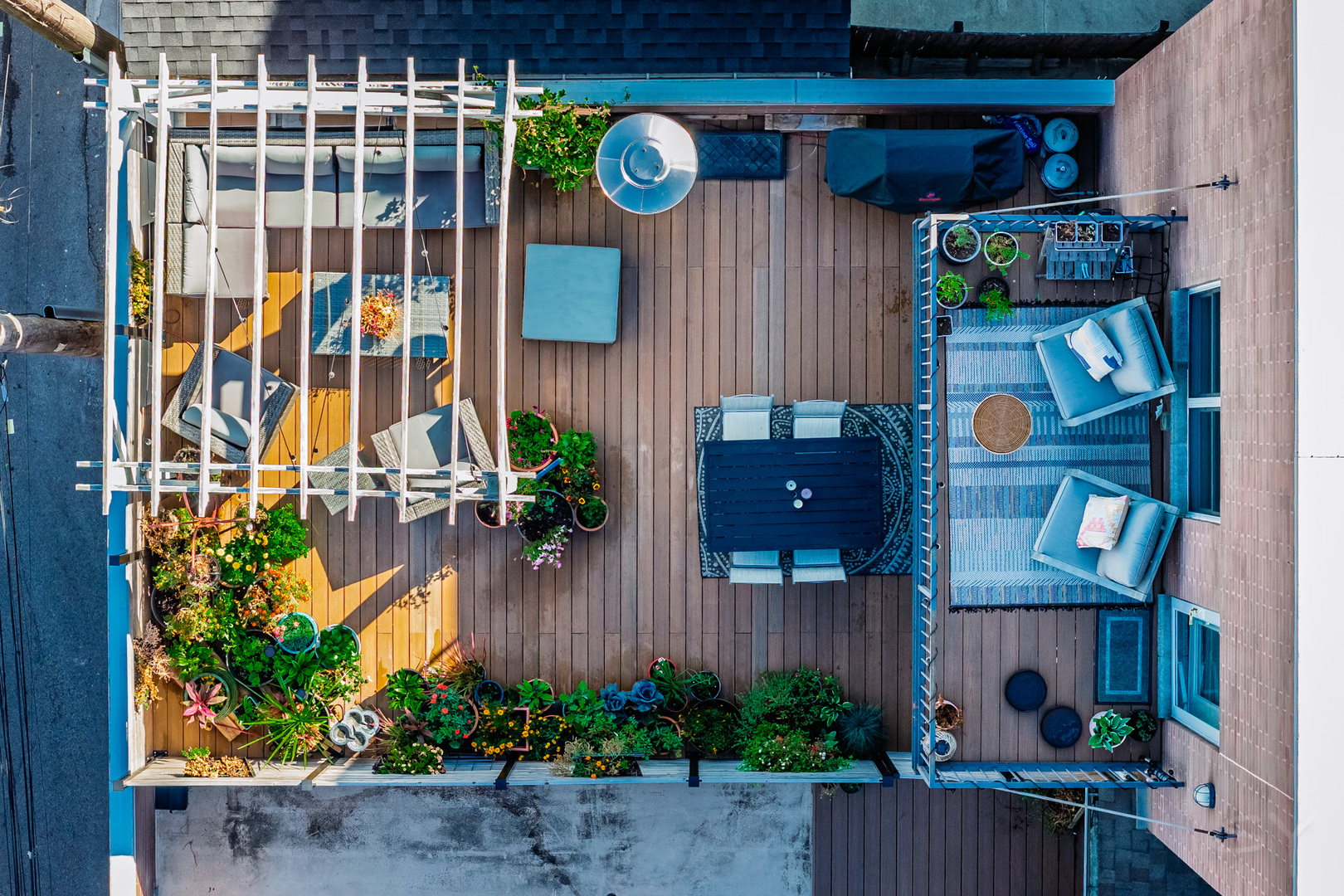 1611 N Hermitage Avenue Unit: 206