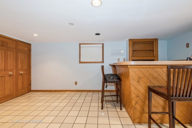 6004 S Kolmar Avenue