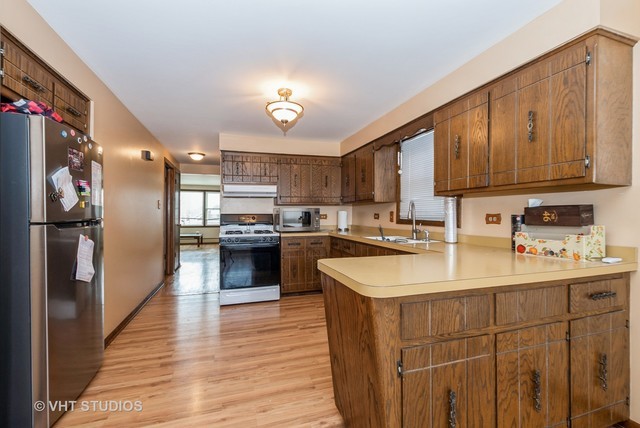 6004 S Kolmar Avenue