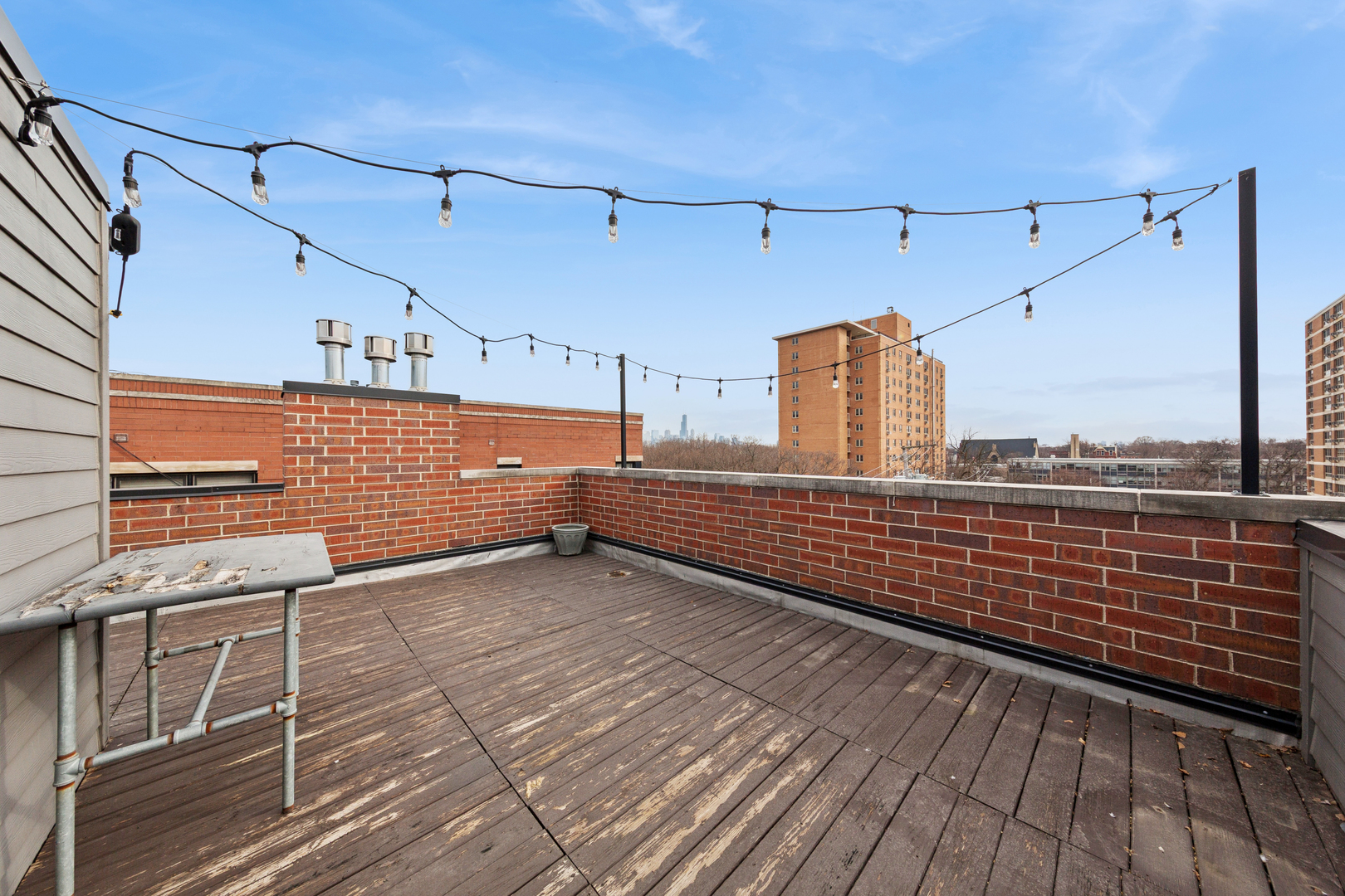 2018 W LeMoyne Street Unit: 3E