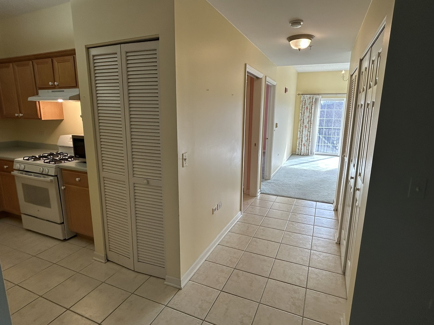 446 Mcdaniels Circle Unit: 401