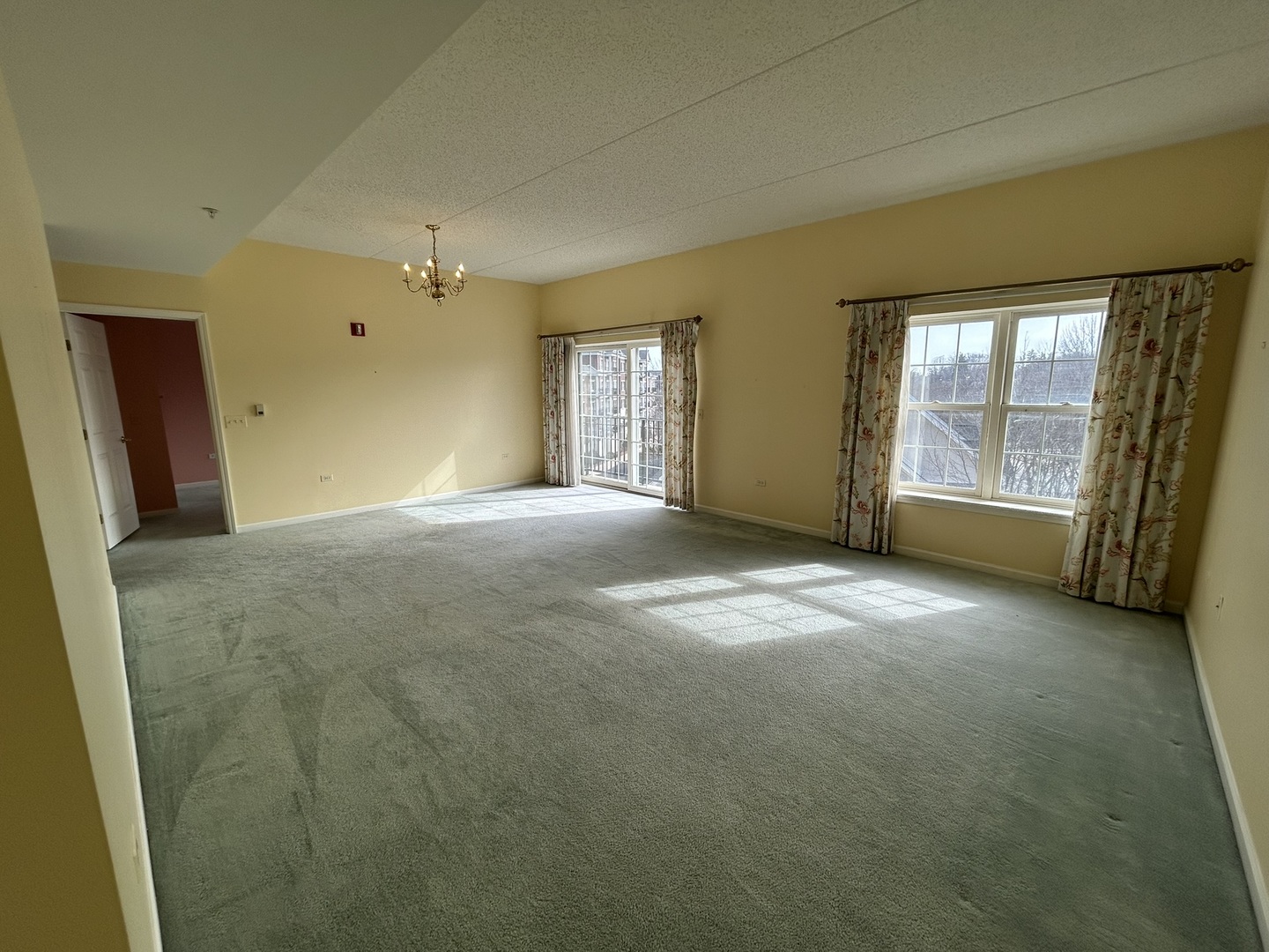 446 Mcdaniels Circle Unit: 401