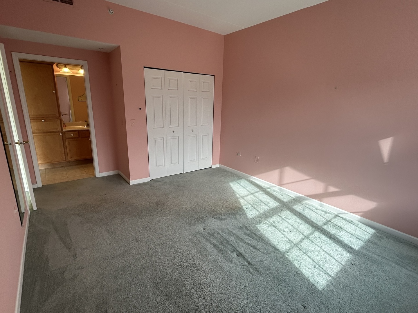 446 Mcdaniels Circle Unit: 401