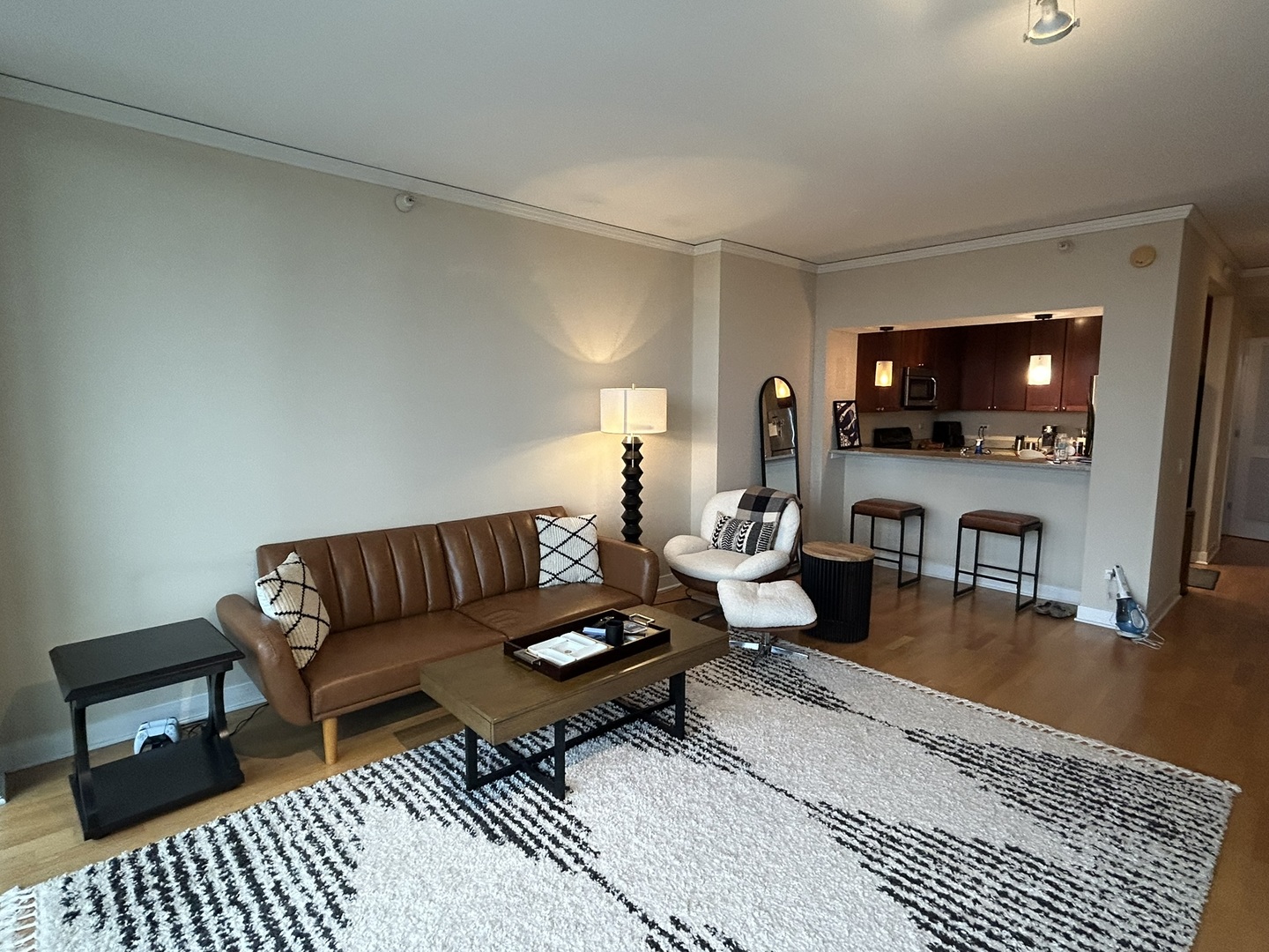 200 N Jefferson Street Unit: 2302