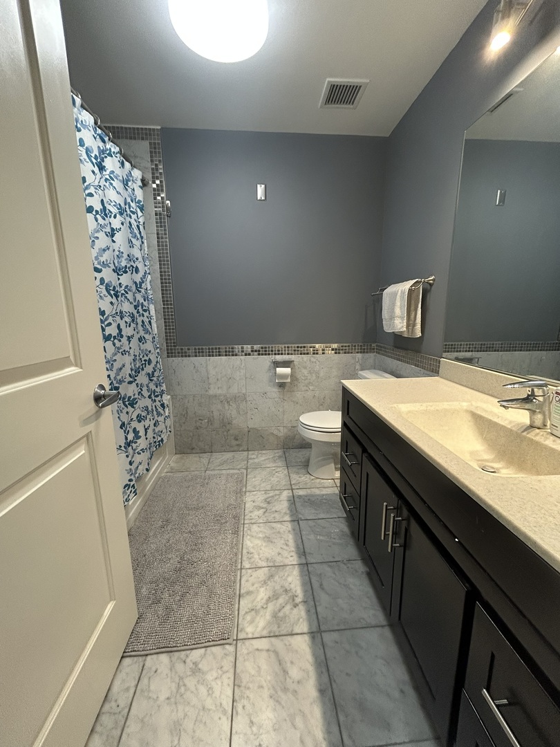 1400 S Michigan Avenue Unit: 1308