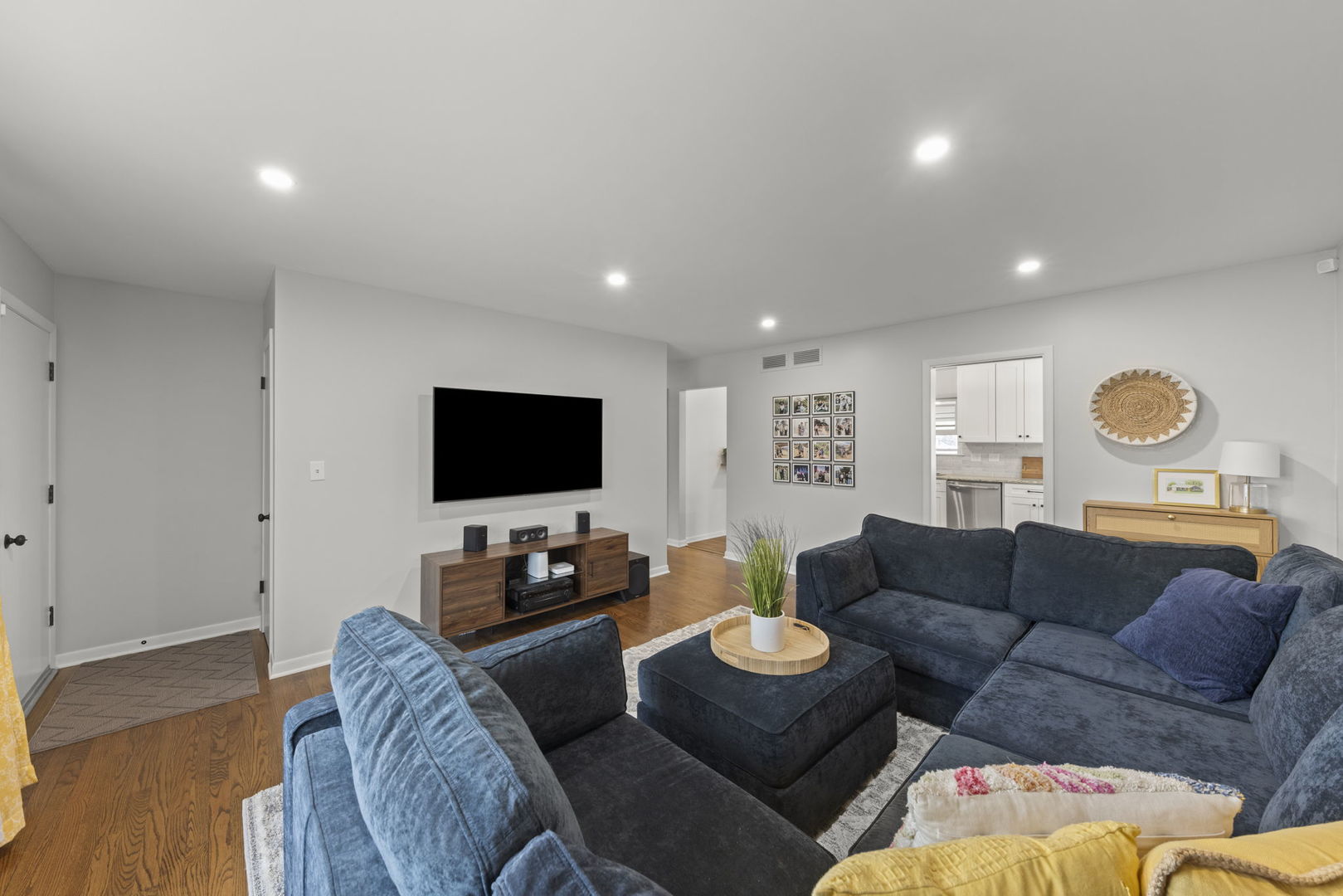 313 N Lombard Avenue