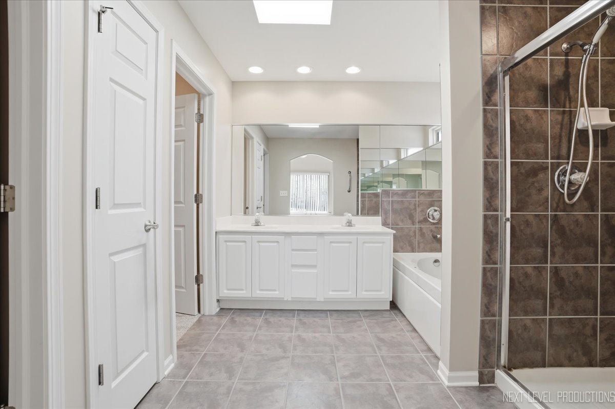 1502 Hartsburg Lane