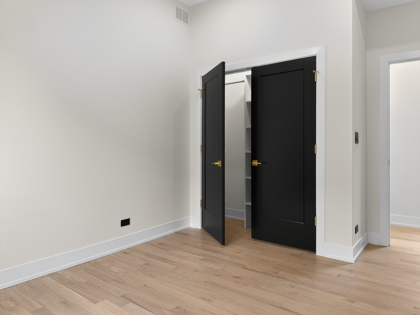 1416 N Maplewood Avenue Unit: 1