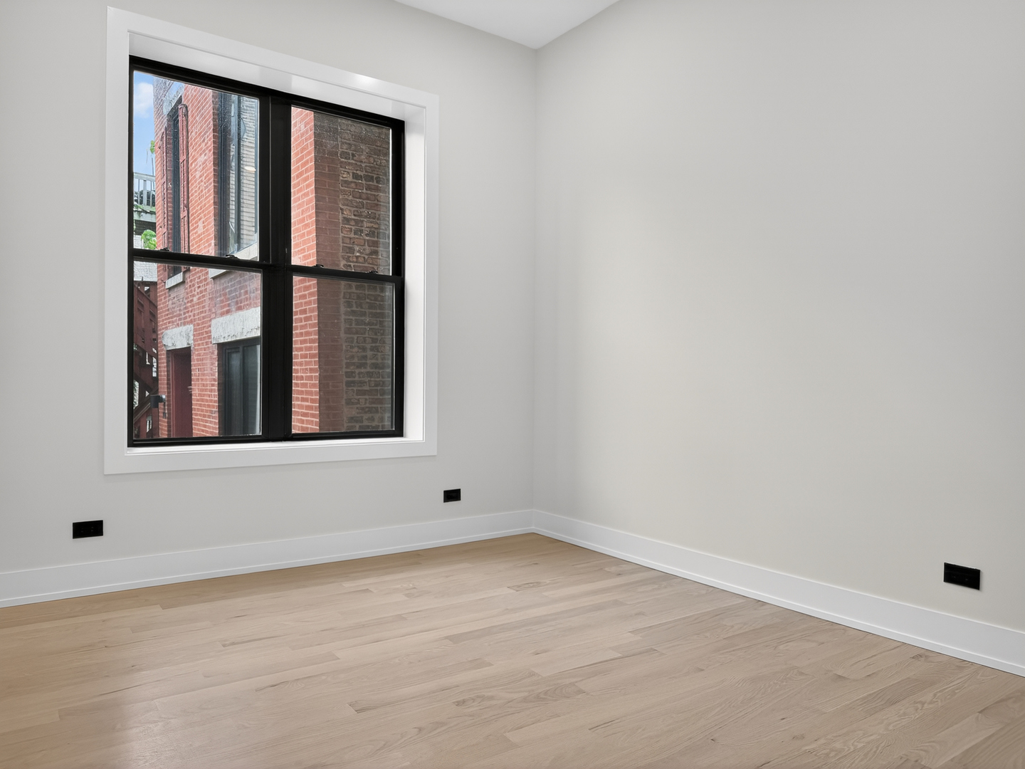 1416 N Maplewood Avenue Unit: 1