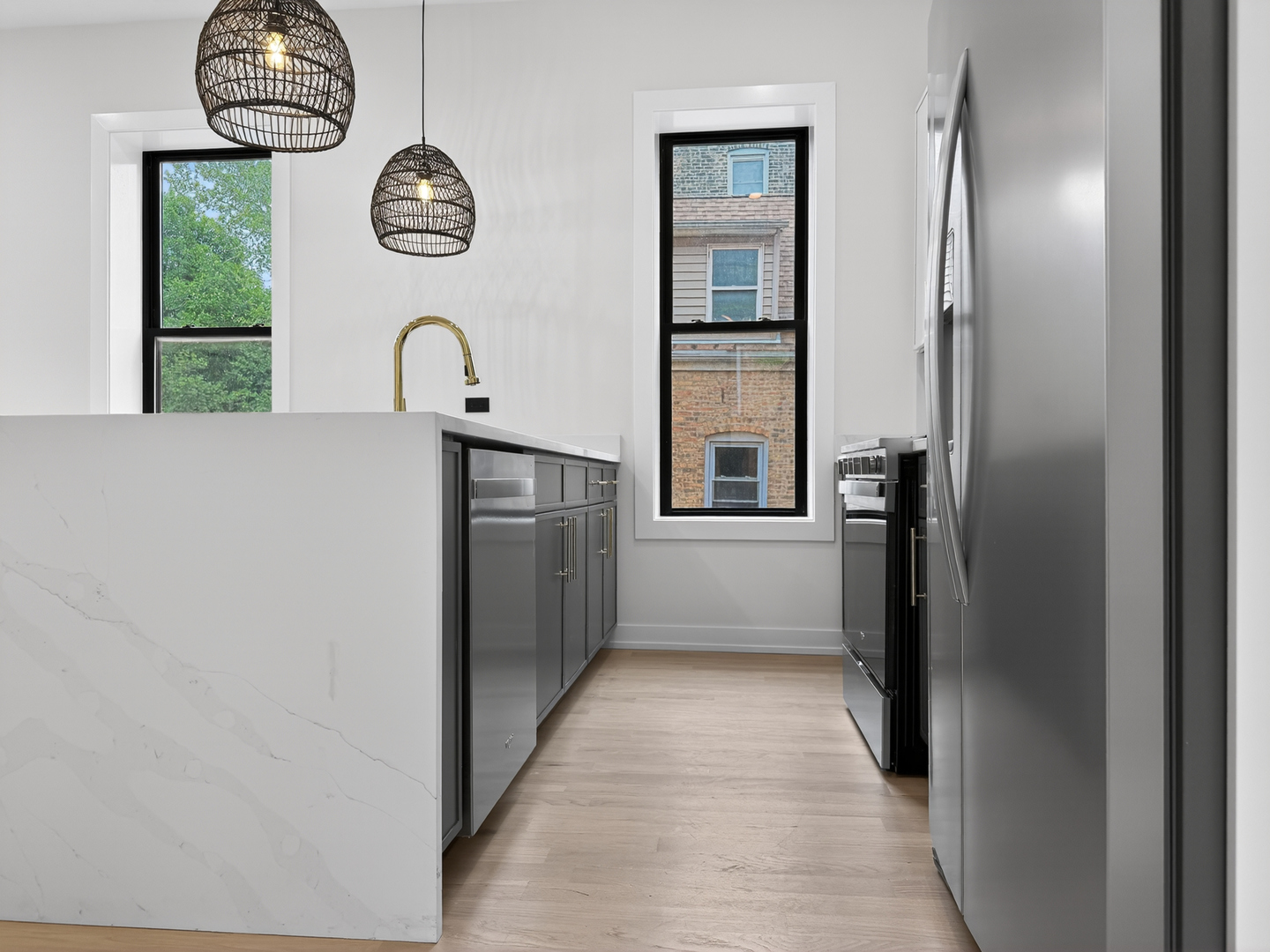 1416 N Maplewood Avenue Unit: 1