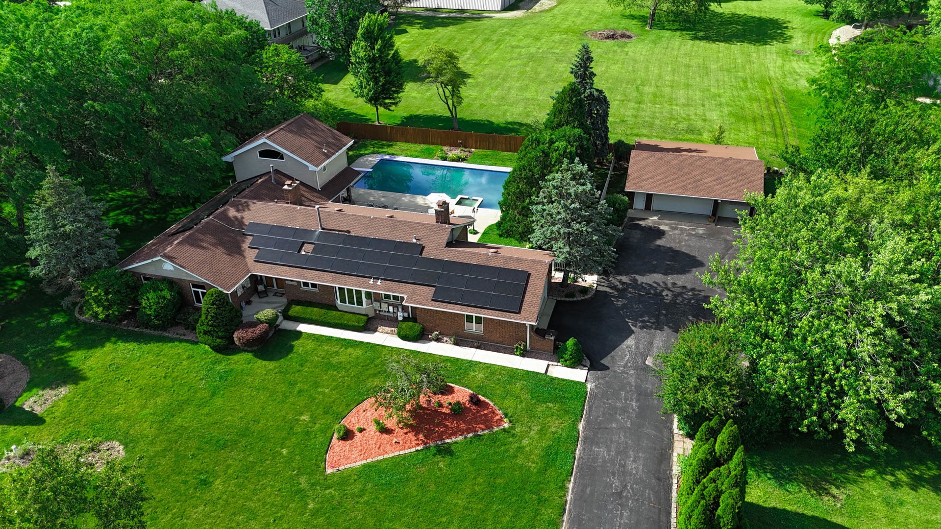 7140 W Pauling Road