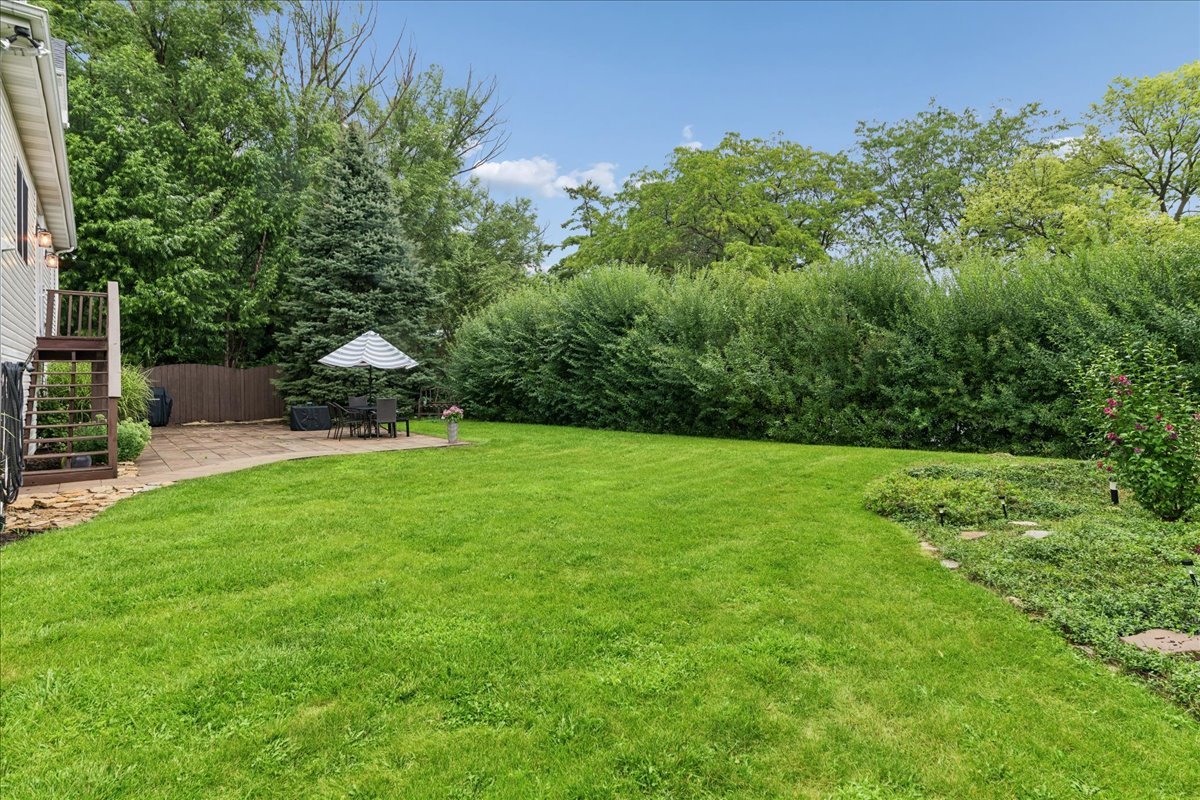 2S590 Seraph Holmes Court