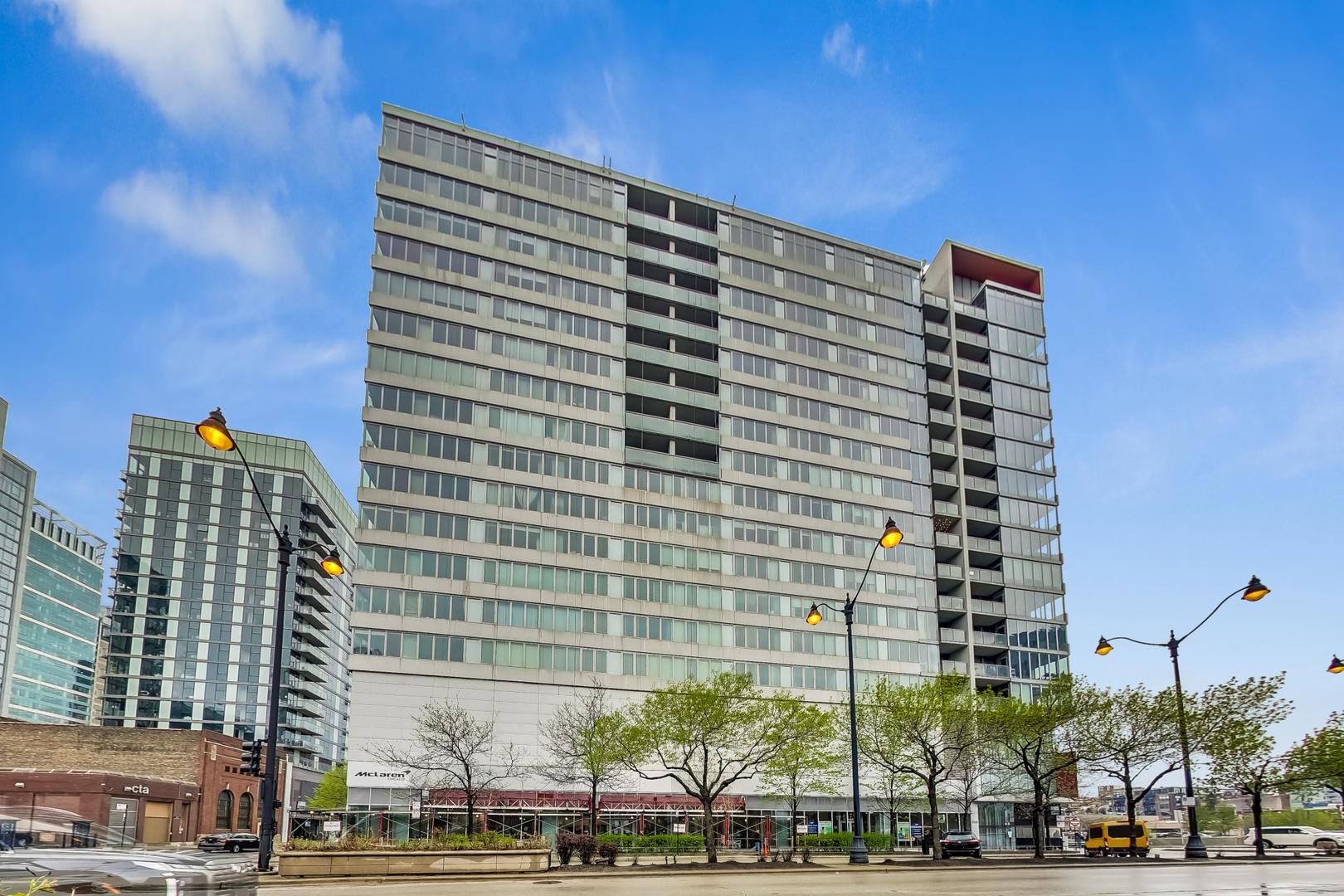 659 W Randolph Street Unit: 1711