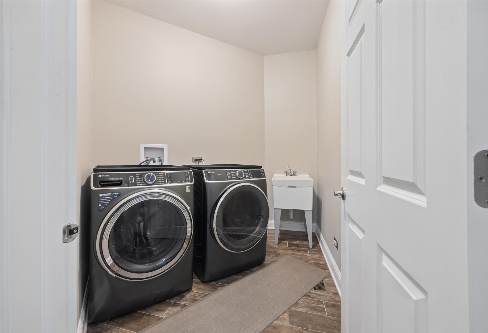 10629 W 154th Street