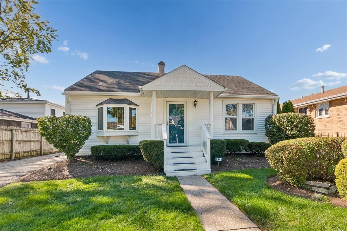 9342 S 81st Court