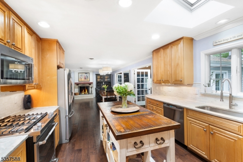 209 Lake Rd