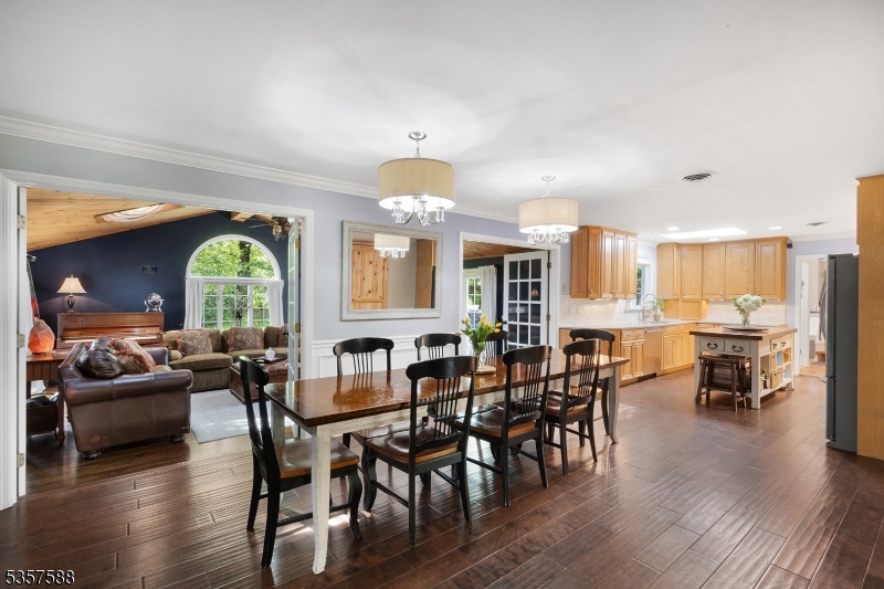 209 Lake Rd