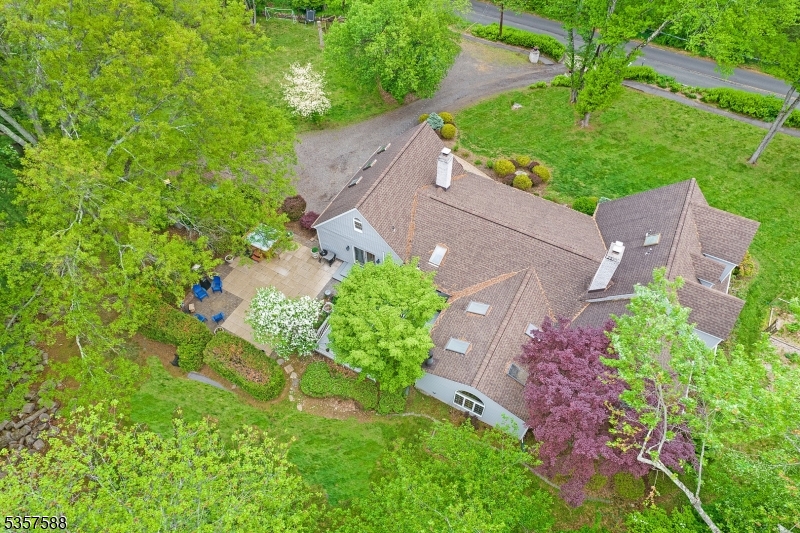209 Lake Rd