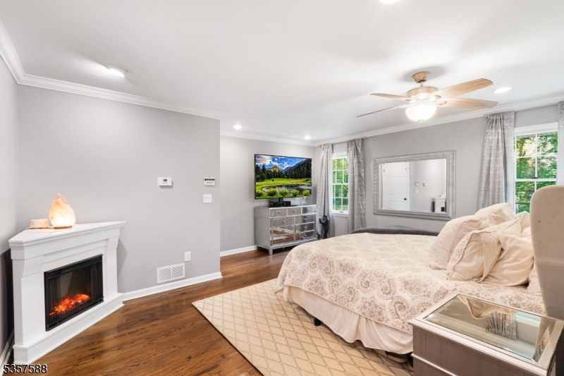 209 Lake Rd