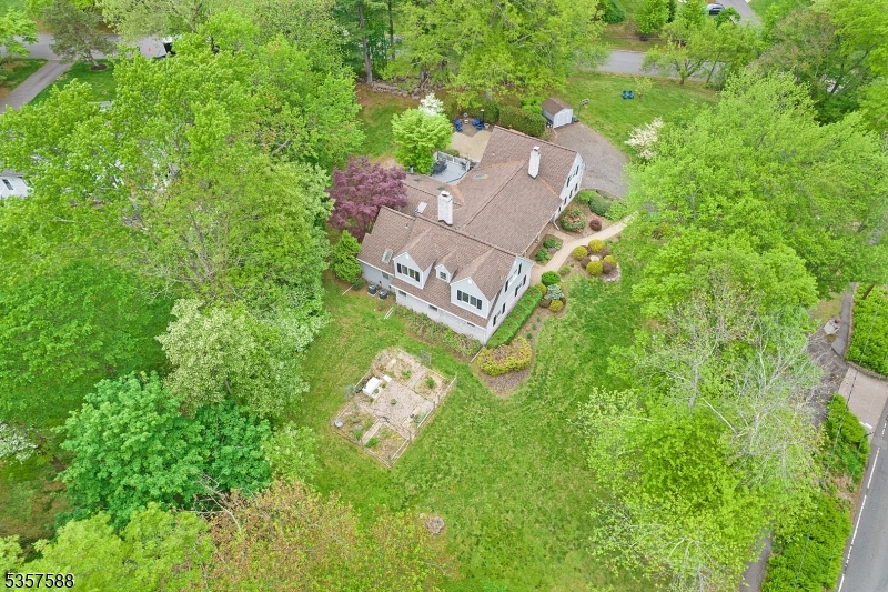 209 Lake Rd