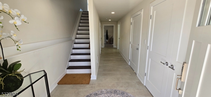 184 Canterbury Ave