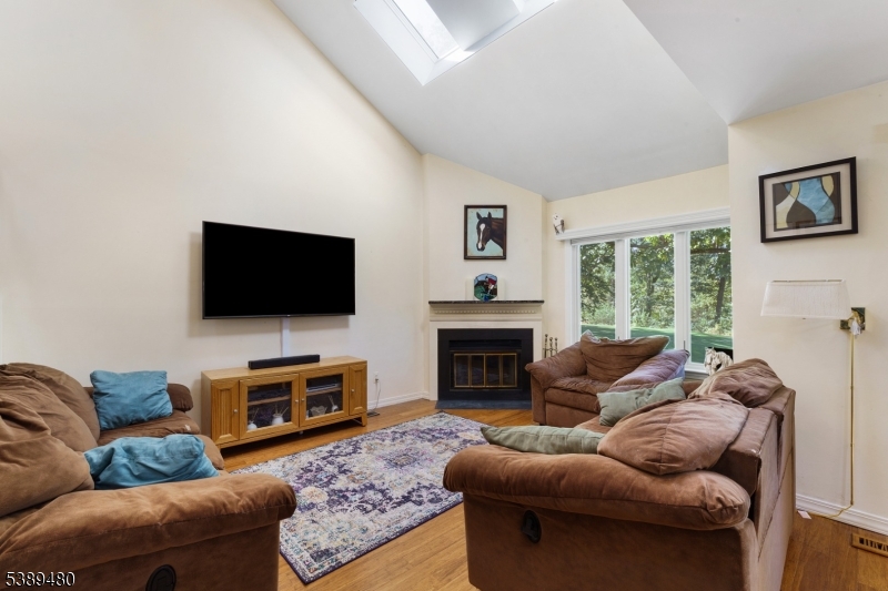 19 Inverrary Pl