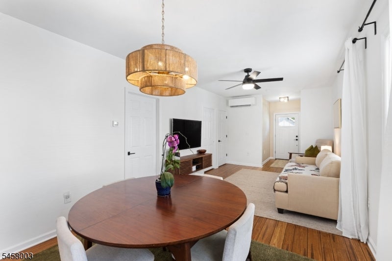 81 Burnside Ave