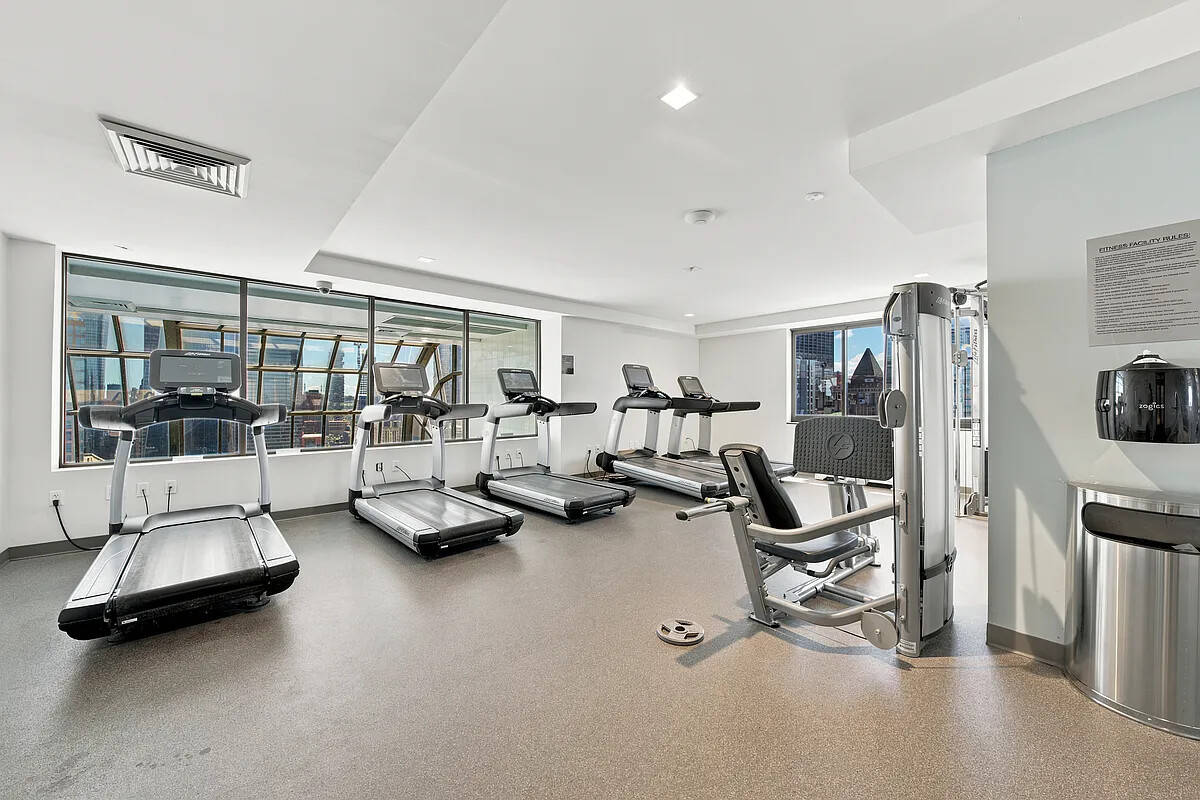 200 RECTOR Place 12D