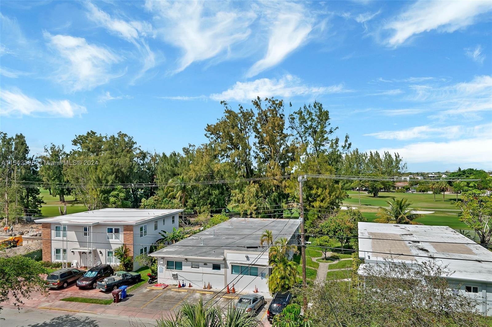 130 S Shore Dr # 5C