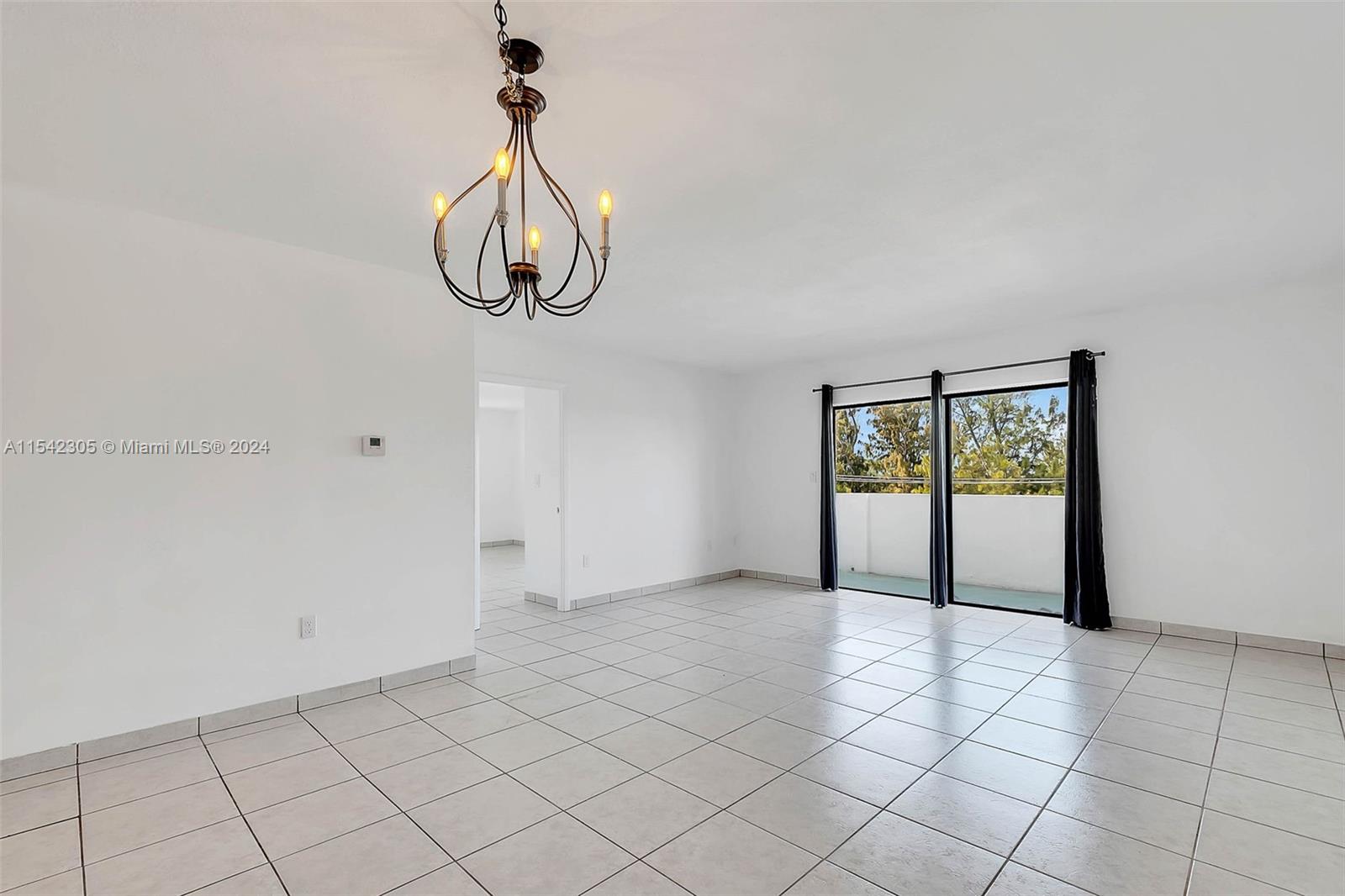 130 S Shore Dr # 5C