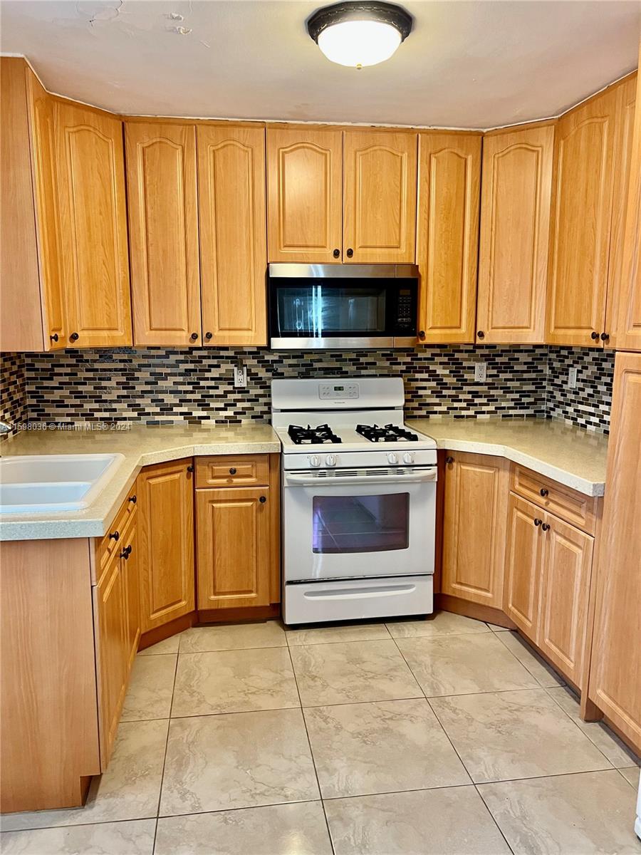1430 NW 173rd Ter