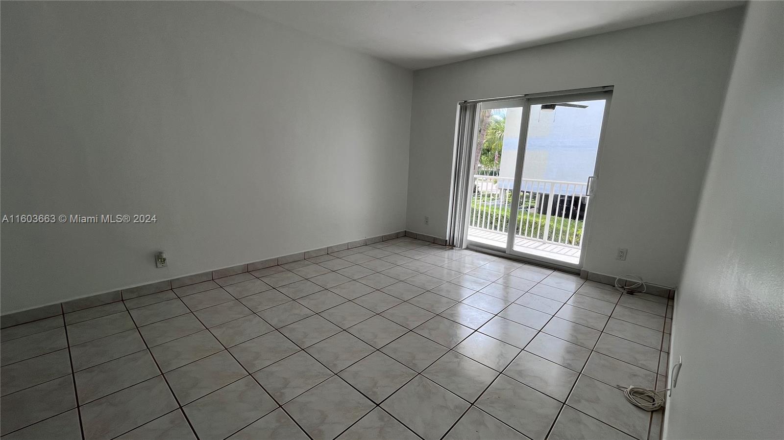 240 Galen Dr # 202