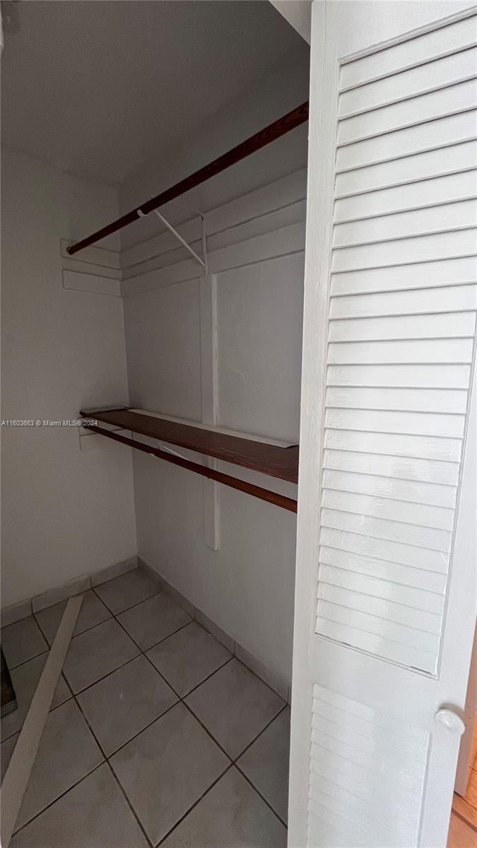 240 Galen Dr # 202