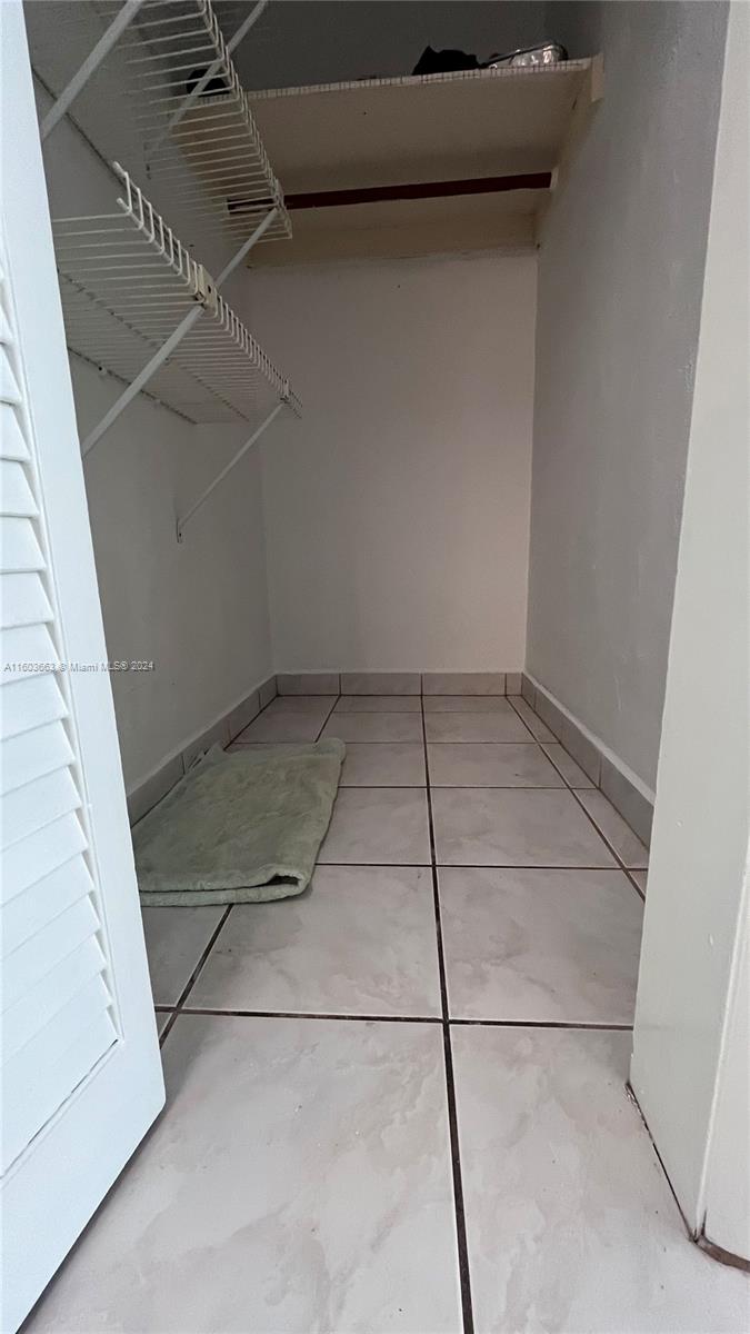 240 Galen Dr # 202