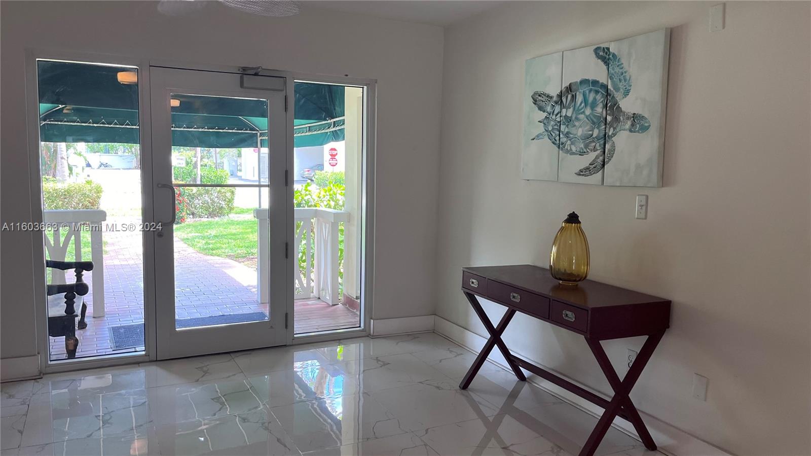 240 Galen Dr # 202