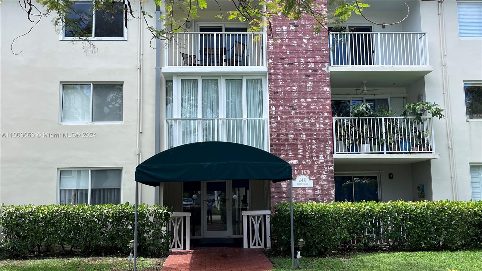240 Galen Dr # 202