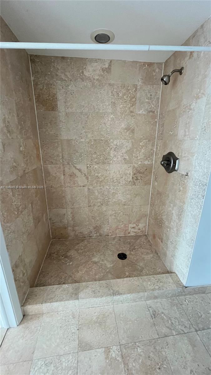 350 S Miami Ave Unit: 2302