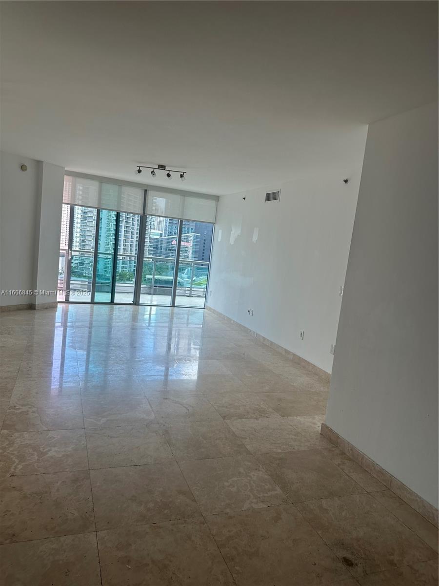 350 S Miami Ave Unit: 2302
