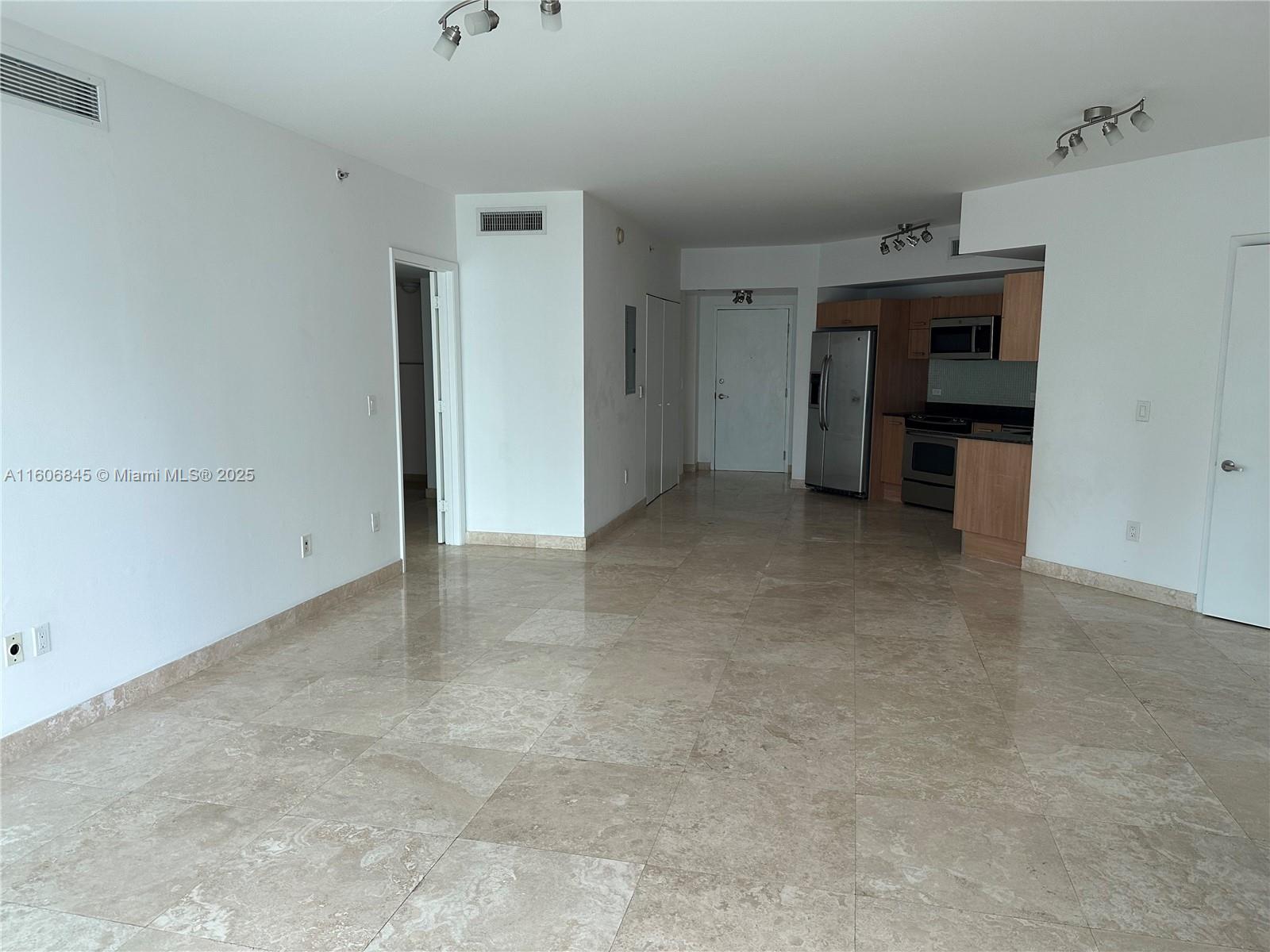 350 S Miami Ave Unit: 2302
