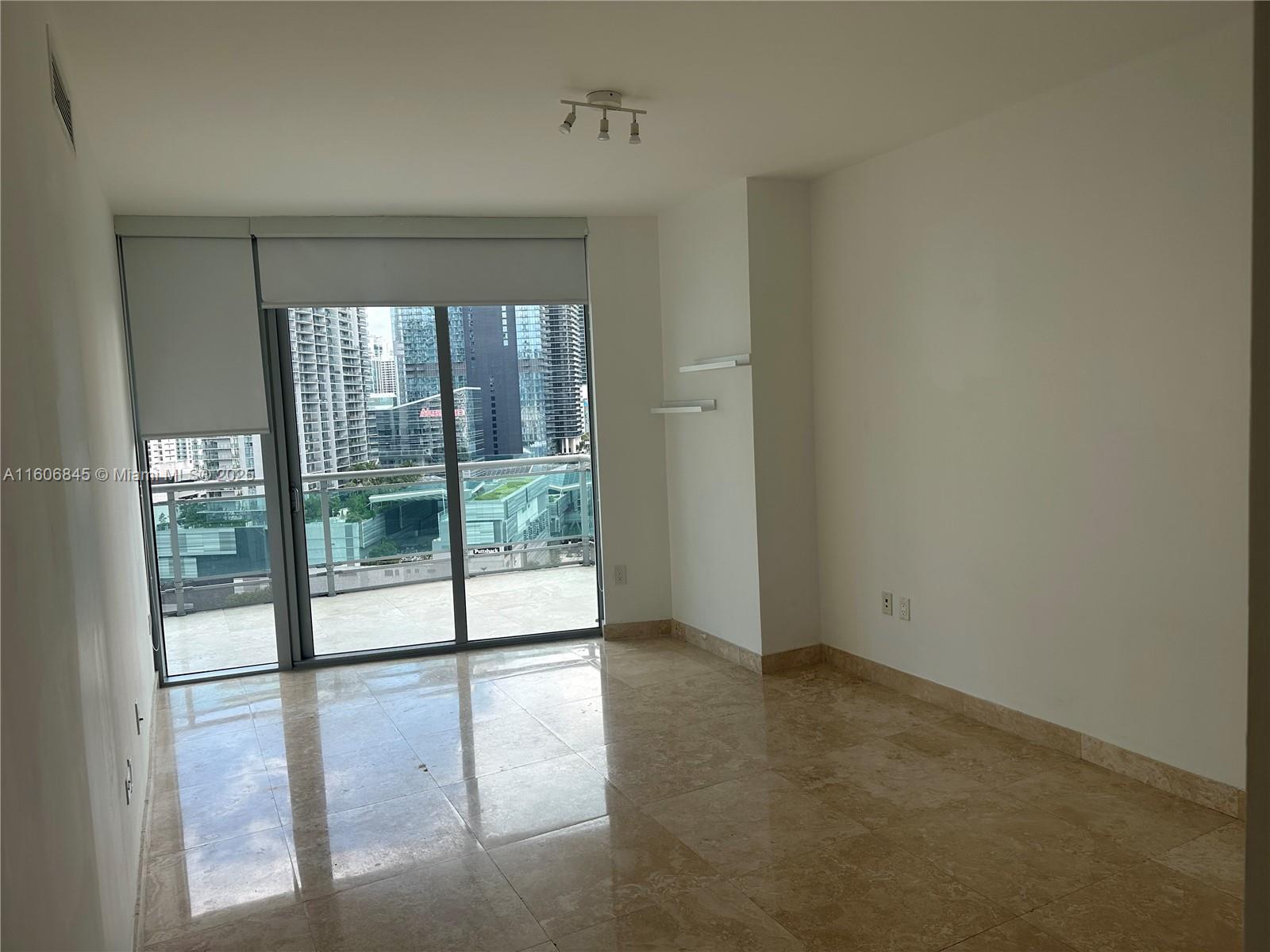 350 S Miami Ave Unit: 2302
