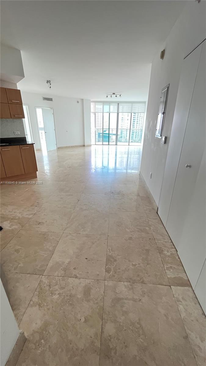 350 S Miami Ave Unit: 2302
