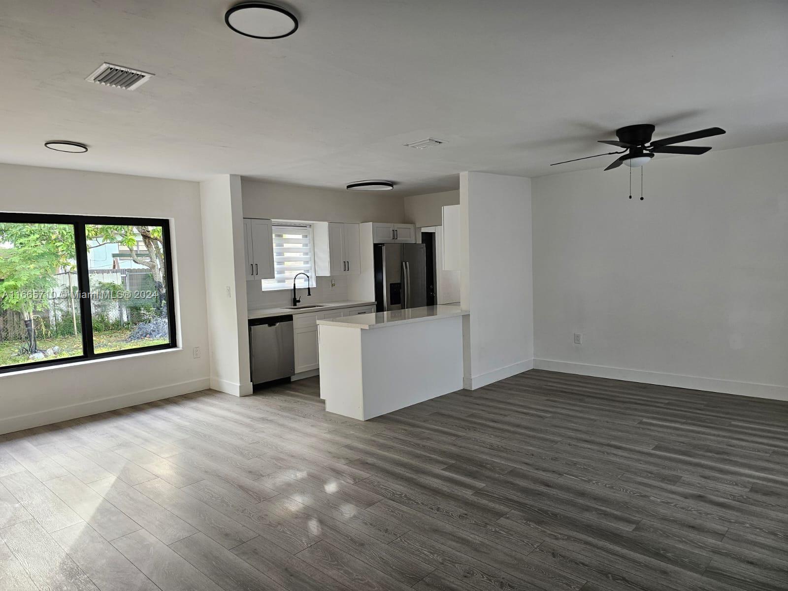 762 NW 188th Dr